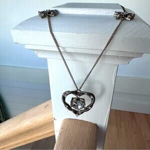 Betsey Johnson - Double heart necklace in antique brass look